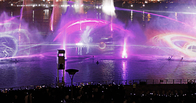Красочное шоу лазерного луча РГБ на открытом воздухе с репроектором экрана воды лазера поставщик